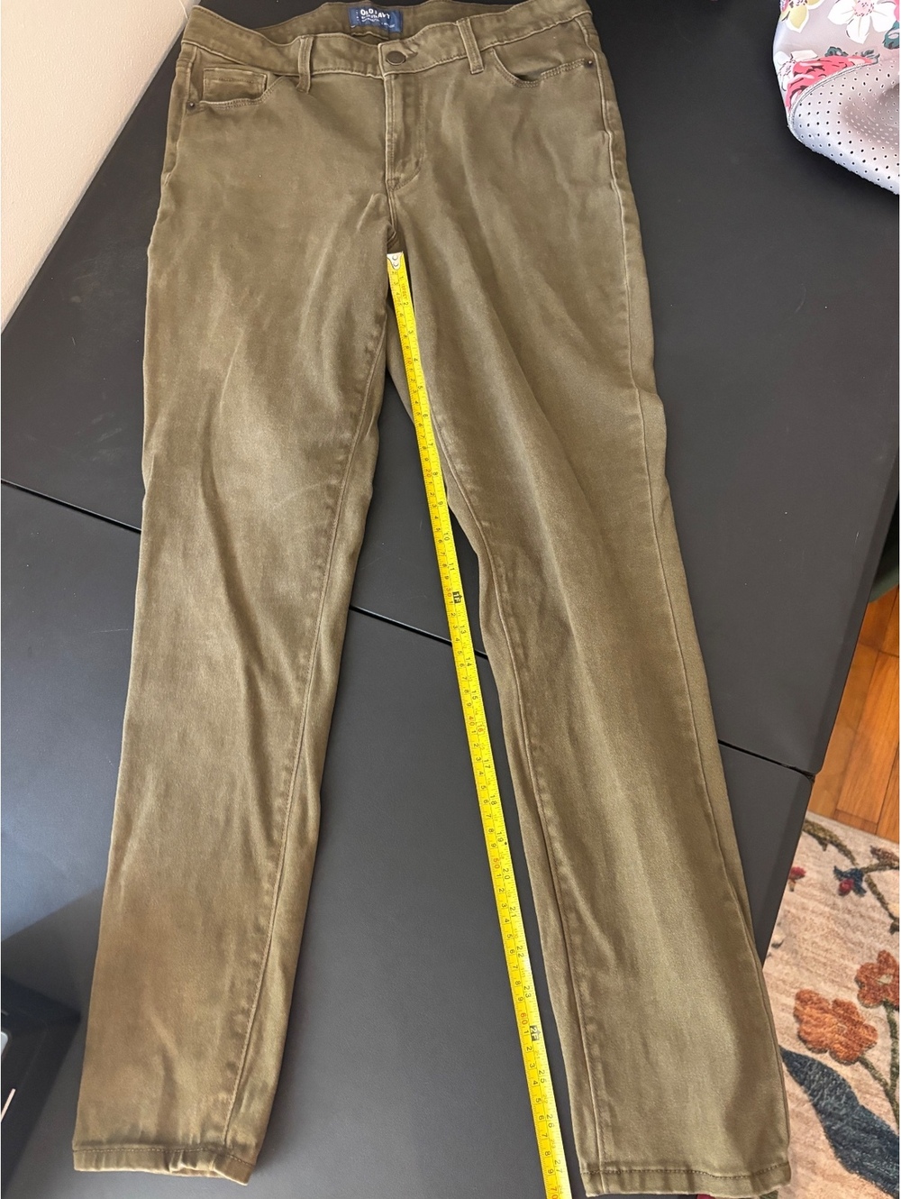 Old navy Khaki pants - Size 10